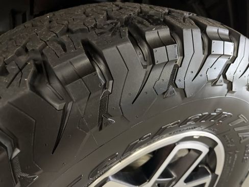 Used 2023 Jeep Wrangler Unlimited Rubicon 4xe w/ Cold Weather Group image 17