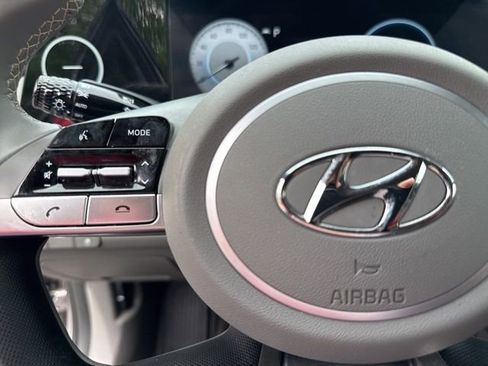 Used 2023 Hyundai Elantra SEL w/ Convenience Package FWD image 35