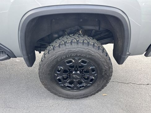 Used 2024 Chevrolet Silverado 3500 High Country w/ High Country Premium Package image 12