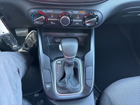 Used 2021 Kia Soul LX image 12