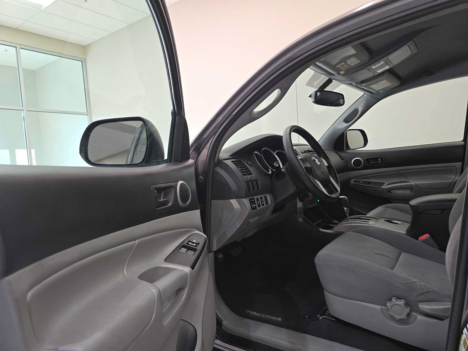 Used 2012 Toyota Tacoma 2WD Access Cab w/ SR5 Pkg image 20