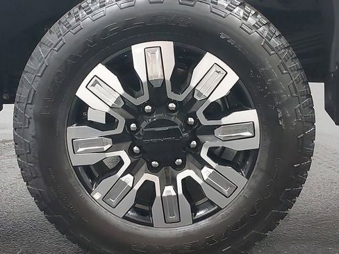 Used 2025 GMC Sierra 2500 Denali w/ Denali Reserve Package image 35