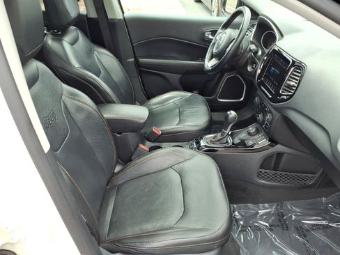 Used 2019 Jeep Compass Limited AWD/4WD image 11
