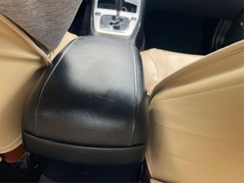 Used 2010 Hyundai Genesis 3.8 image 19