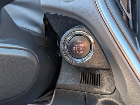 Used 2024 Subaru Crosstrek 2.0i Premium image 32