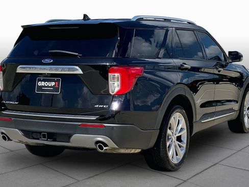 Used 2021 Ford Explorer Platinum w/ Premium Technology Package AWD/4WD image 13