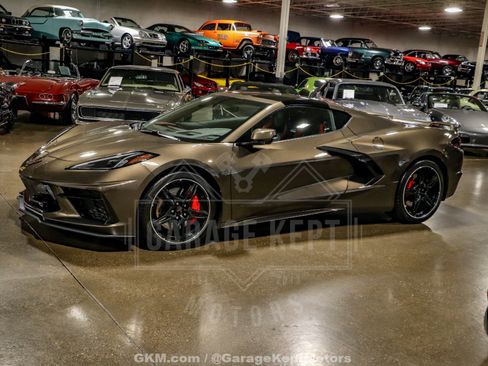 Used 2020 Chevrolet Corvette Stingray Preferred Cpe w/ 2LT Preferred Equipment Group RWD image 5
