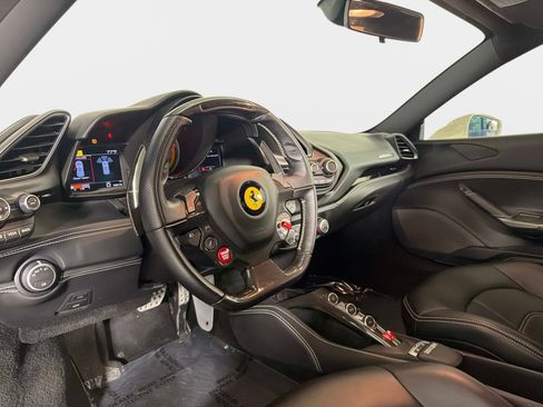 Used 2019 Ferrari 488 GTB RWD image 30