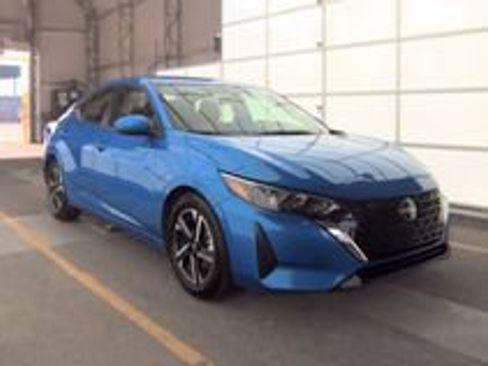 Used 2025 Nissan Sentra SV FWD image 14