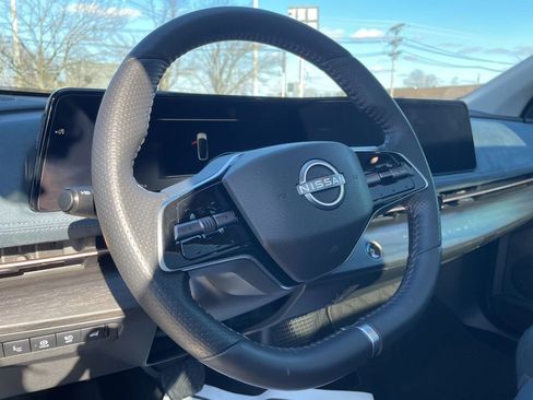 Used 2023 Nissan Ariya image 17
