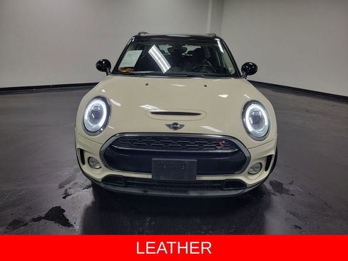 Used 2017 MINI Cooper Clubman S image 2