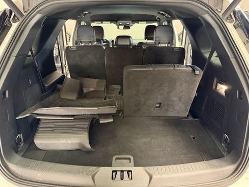 Used 2025 Ford Explorer ST-Line w/ Premium Package AWD/4WD image 29