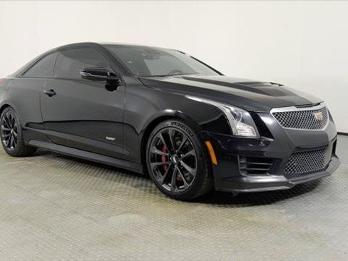 Used 2017 Cadillac ATS V w/ Luxury Package RWD image 9