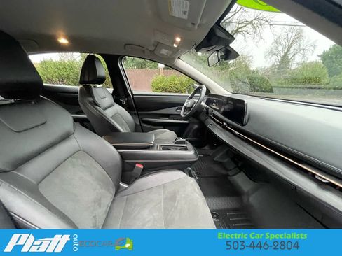 Used 2023 Nissan Ariya AWD image 47