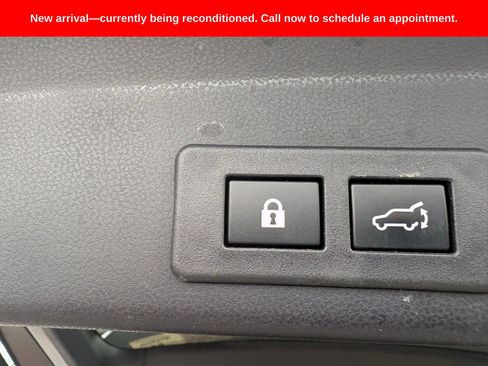 Used 2022 Subaru Ascent Limited AWD/4WD image 6