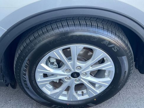 Used 2024 Ford Escape Active image 32