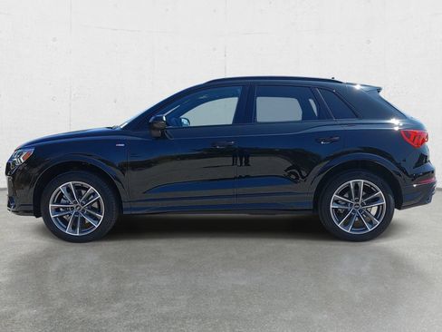 Certified 2025 Audi Q3 2.0T Premium w/ Convenience Package AWD/4WD image 8