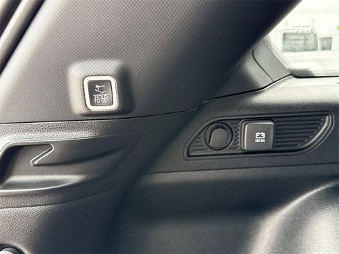 New 2025 Jeep Grand Cherokee Limited w/ Black Appearance Package image 13