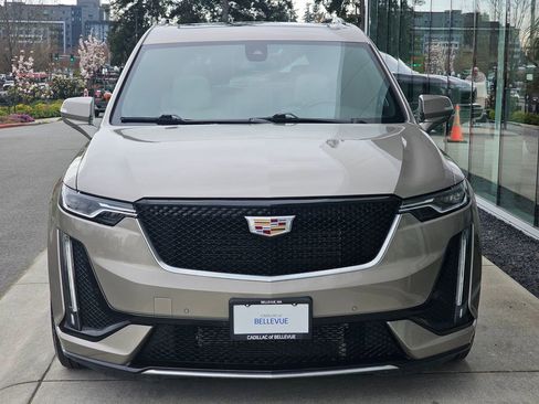 Used 2023 Cadillac XT6 Sport image 8