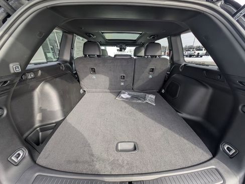 New 2026 Jeep Grand Cherokee Limited w/ Limited Altitude Package image 11