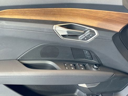 Used 2023 Audi e-tron GT Prestige w/ Prestige Package image 17