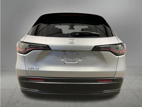 New 2026 Honda HR-V LX image 4