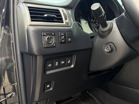 Used 2023 Lexus GX 460 Premium w/ Premium Plus Package AWD/4WD image 13
