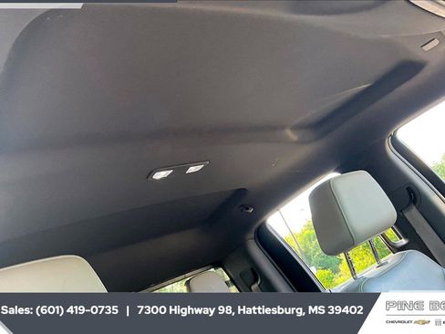Used 2019 Chevrolet Silverado 1500 LTZ w/ LTZ Plus Package AWD/4WD image 17