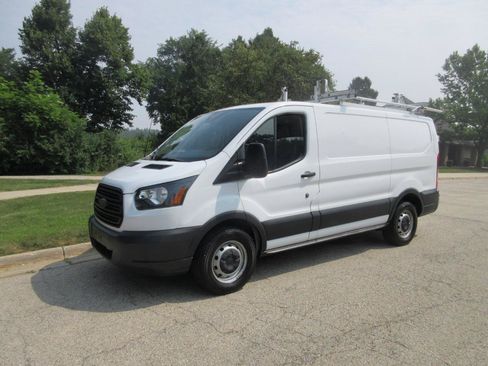 Used 2018 Ford Transit 150 130 Low Roof RWD image 30