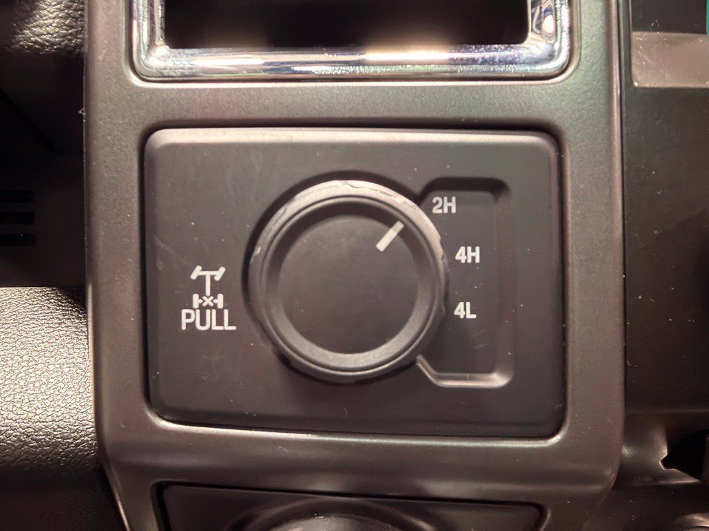 Used 2016 Ford F150 XLT w/ Equipment Group 302A Luxury AWD/4WD image 41