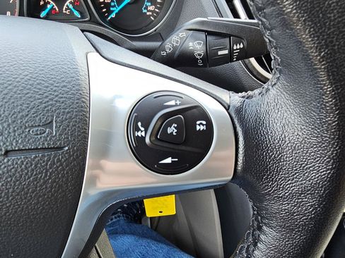 Used 2015 Ford Escape SE w/ Equipment Group 201A FWD image 36