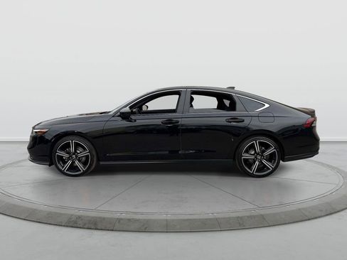Used 2024 Honda Accord Sport image 4