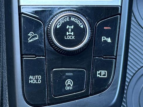 Certified 2025 Kia Sportage LX image 38
