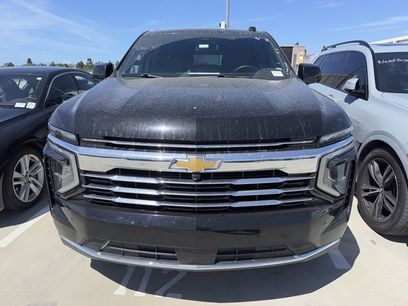 Used 2025 Chevrolet Suburban LT