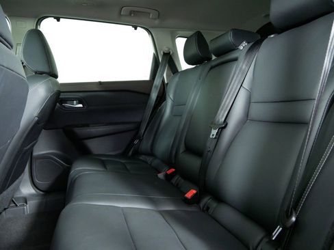 Used 2023 Nissan Rogue SL w/ SL Premium Package image 13