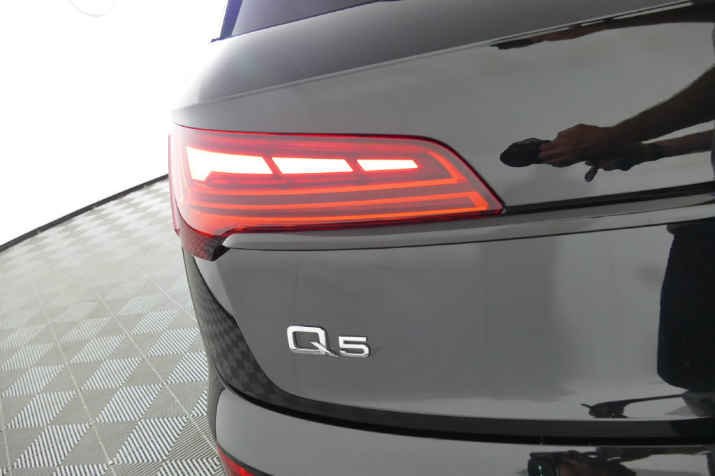 Used 2025 Audi Q5 2.0T Premium AWD/4WD image 33
