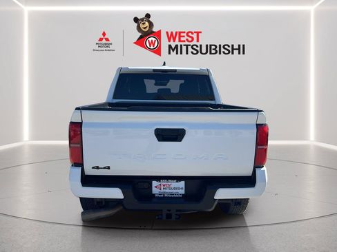 Used 2024 Toyota Tacoma TRD Off-Road AWD/4WD image 5