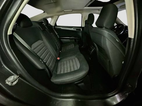 Used 2020 Ford Fusion SE AWD/4WD image 35