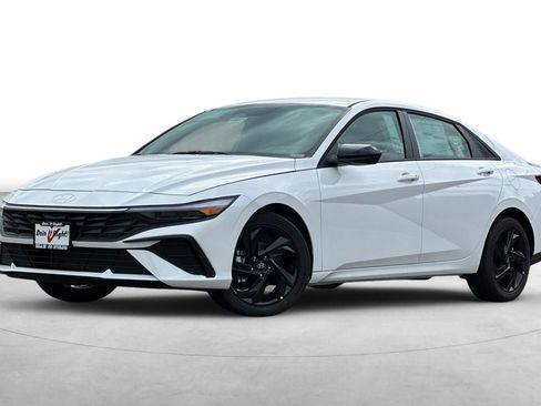 Certified 2026 Hyundai Elantra Sport FWD image 2