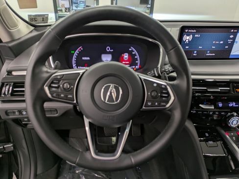 Used 2023 Acura MDX SH-AWD w/ Technology Package image 18