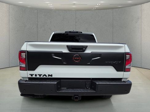 Used 2024 Nissan Titan PRO-4X w/ Pro-4x Utility Package AWD/4WD image 4