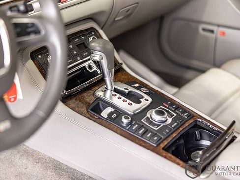 Used 2008 Audi S8 image 22
