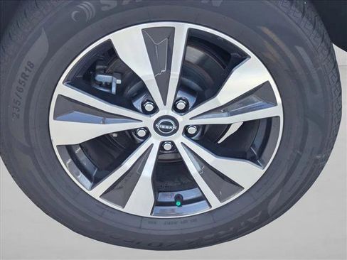 Used 2023 Nissan Murano SV FWD image 15