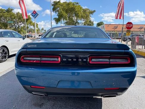 Used 2021 Dodge Challenger SXT image 8