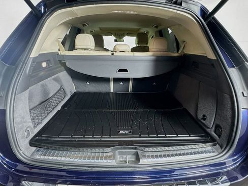 Used 2020 Mercedes-Benz GLE 350 w/ Premium Package image 30