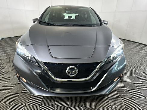 Used 2022 Nissan Leaf SV w/ SV Technology Package FWD image 7