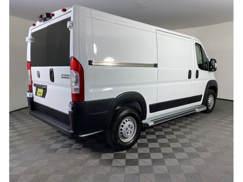 Used 2025 RAM ProMaster 2500 w/ U-Haul Equipment Group FWD image 9