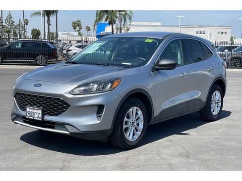 Used 2022 Ford Escape SE AWD/4WD image 2
