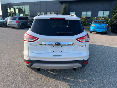 Used 2016 Ford Escape Titanium AWD/4WD image 8