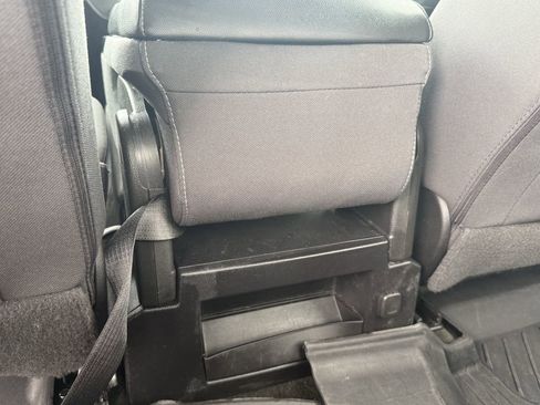 Used 2018 Chevrolet Silverado 1500 LT w/ Texas Edition image 22